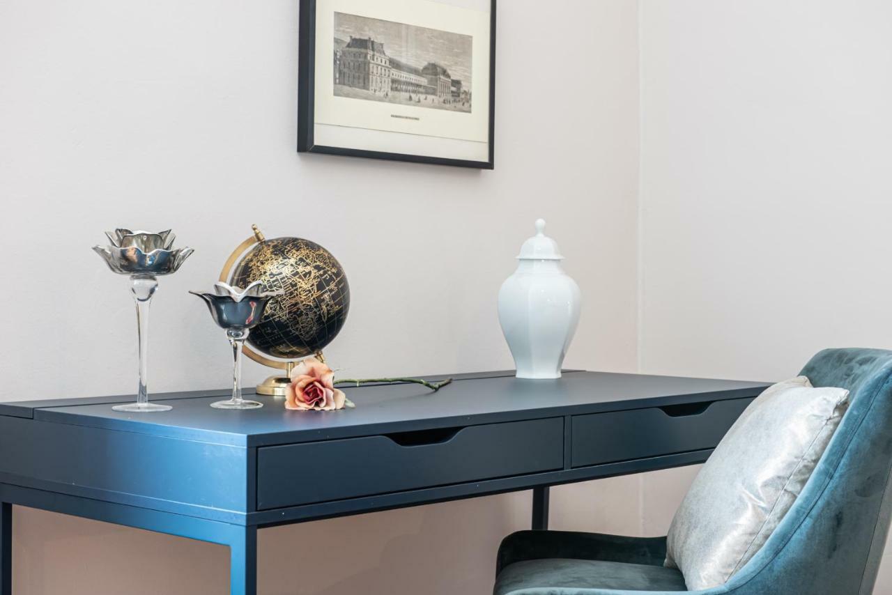 米兰Joivy Sophisticated 3-Bed Flat With Desk公寓 外观 照片