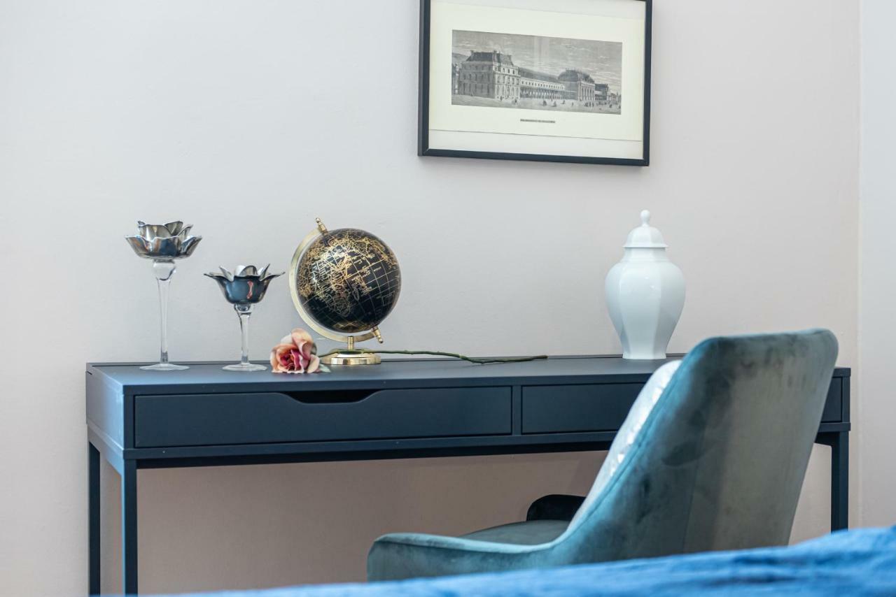 米兰Joivy Sophisticated 3-Bed Flat With Desk公寓 外观 照片