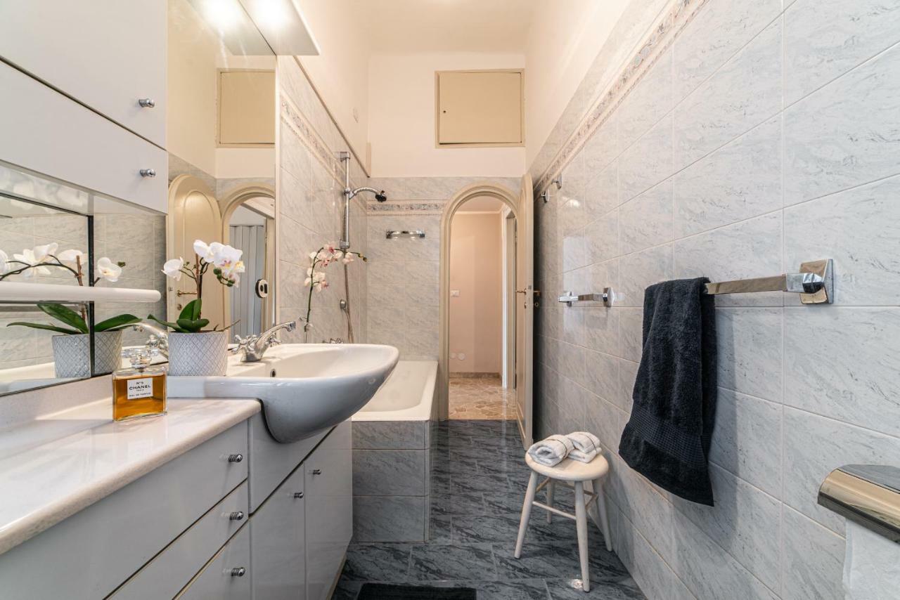 米兰Joivy Sophisticated 3-Bed Flat With Desk公寓 外观 照片