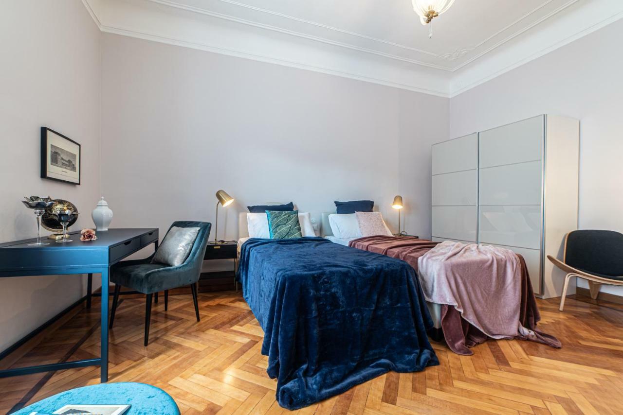 米兰Joivy Sophisticated 3-Bed Flat With Desk公寓 外观 照片
